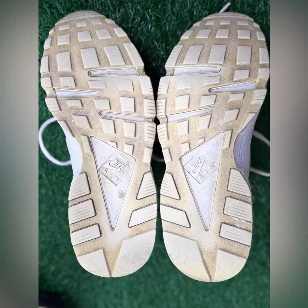 Nike Air Huarache Run White‎ White (Women's) Size 9